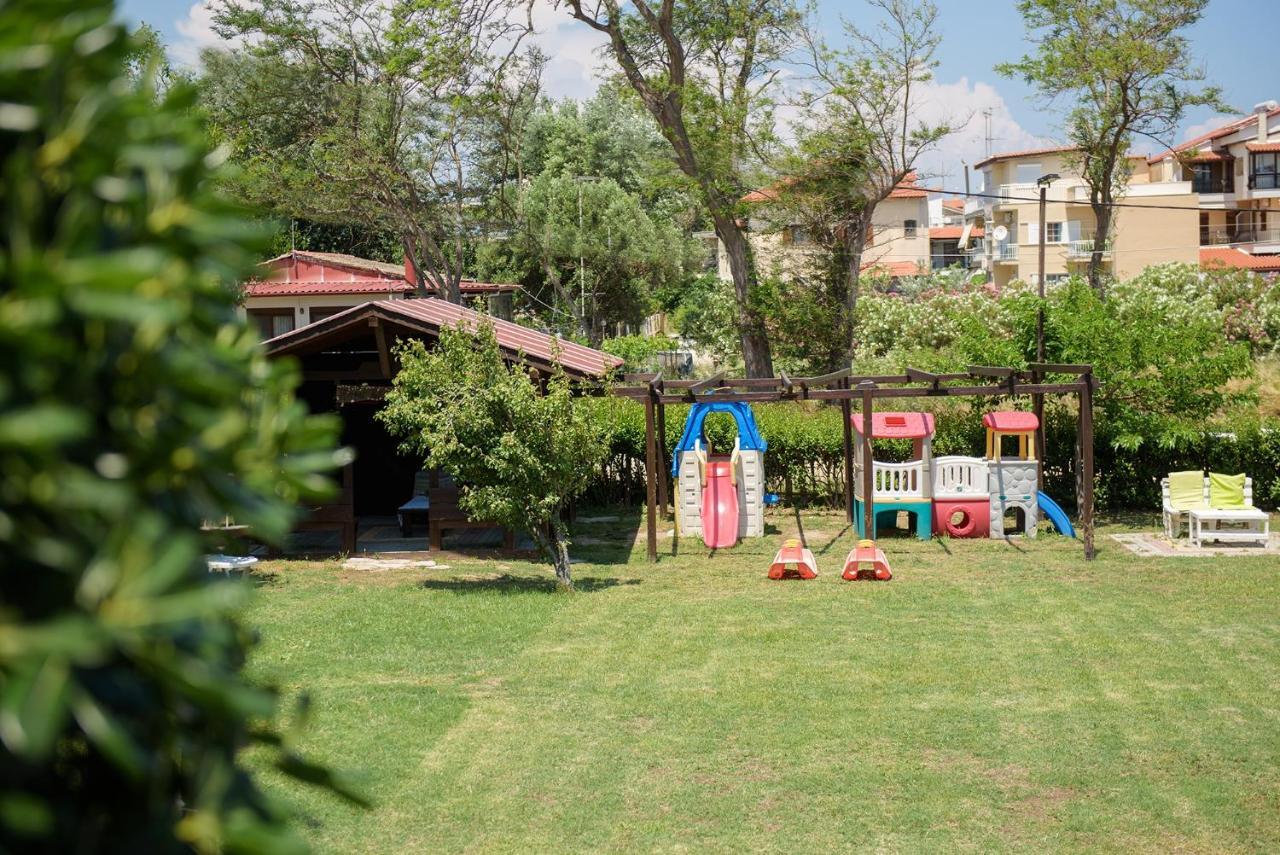 Hotel Papanikolaou Ierissos Exterior photo